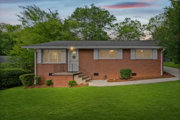 17 Eisenhower Drive, Greenville, SC 29607