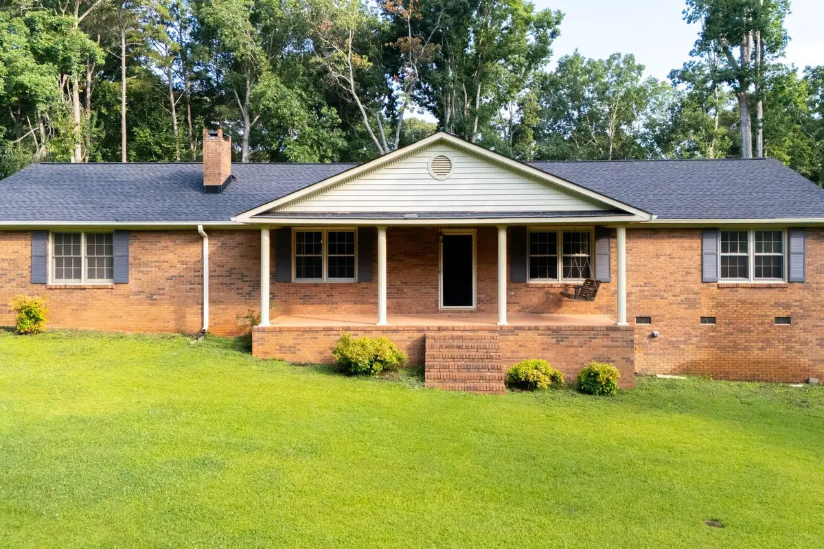 224 Hogg Rd, Williamston, SC 29697 - #1