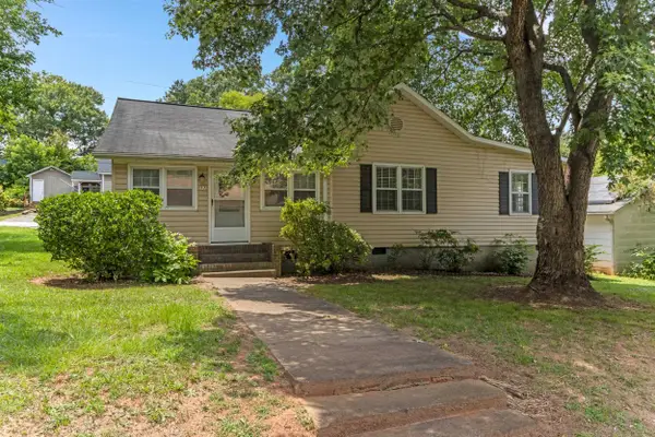 11 Beech Street, Spartanburg, SC 29303