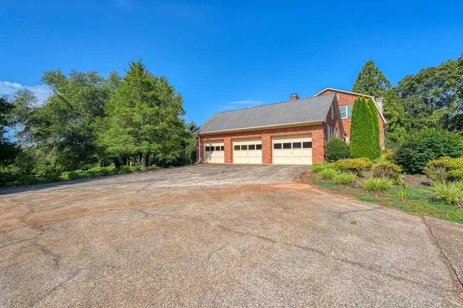106 Lakeland Avenue, Moore, SC 29369 - #2