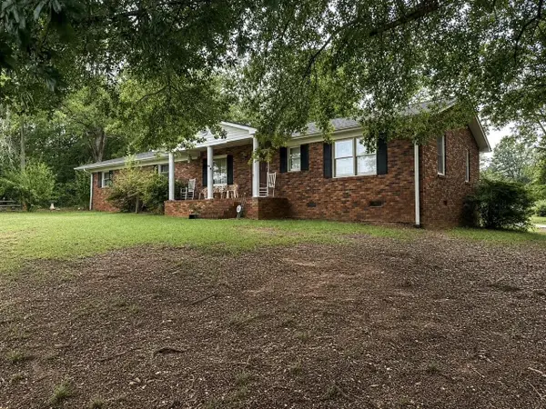500 W Rutherford Street, Landrum, SC 29356