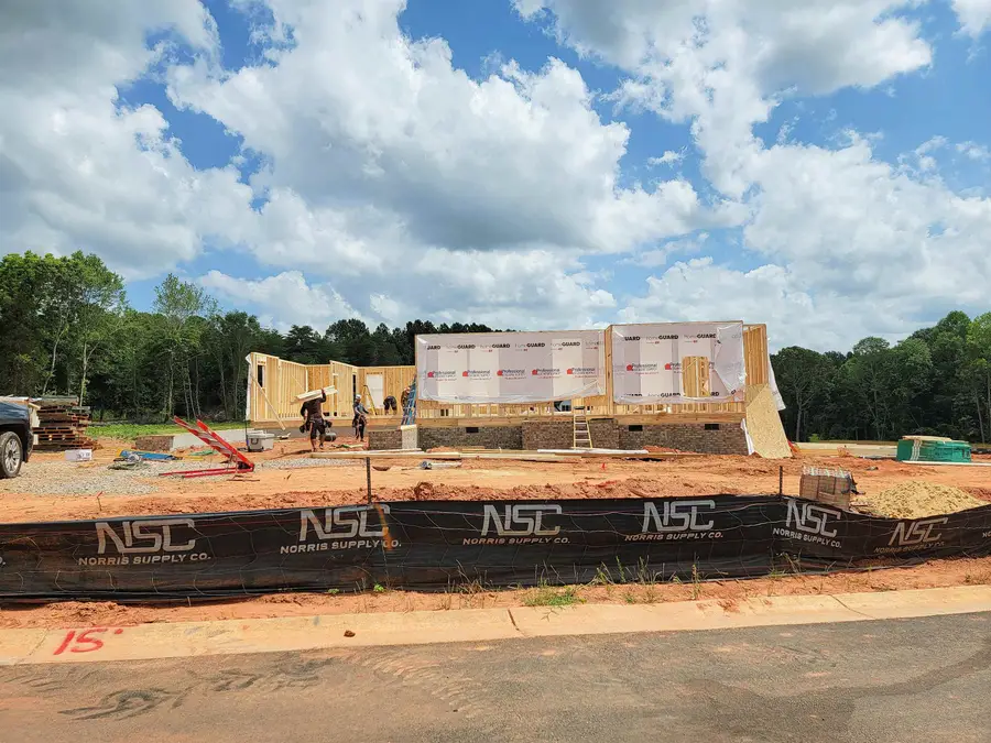 753 New South Court, Wellford, SC 29385 - #2