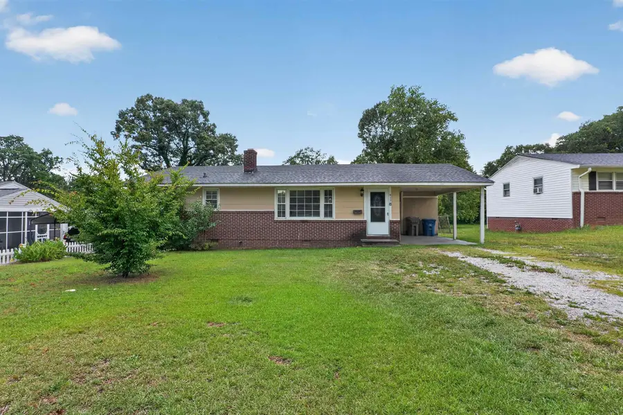 417 Crestview Drive, Spartanburg, SC 29306 - #2