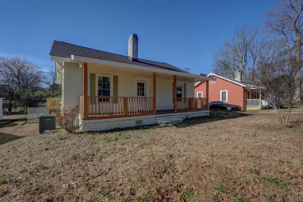 7 Ross Street, Greenville, SC 29611