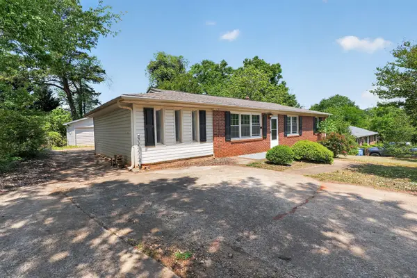 101 Sharon Dr Drive, Greenville, SC 29617
