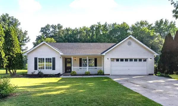 20 Two Gait Lane, Simpsonville, SC 29680-6701