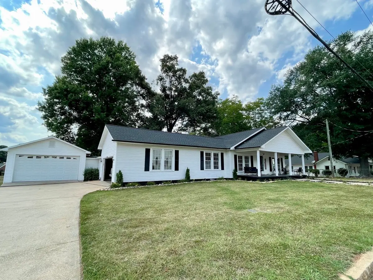 416 S Kentucky Avenue, Chesnee, SC 29323 - #1