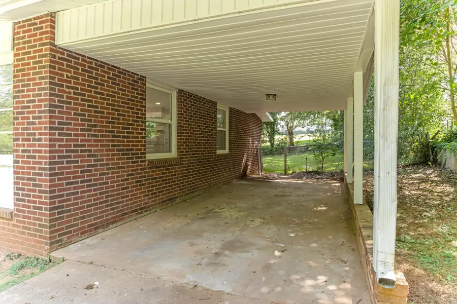 202 Lakeview Drive, Gaffney, SC 29340 - #3