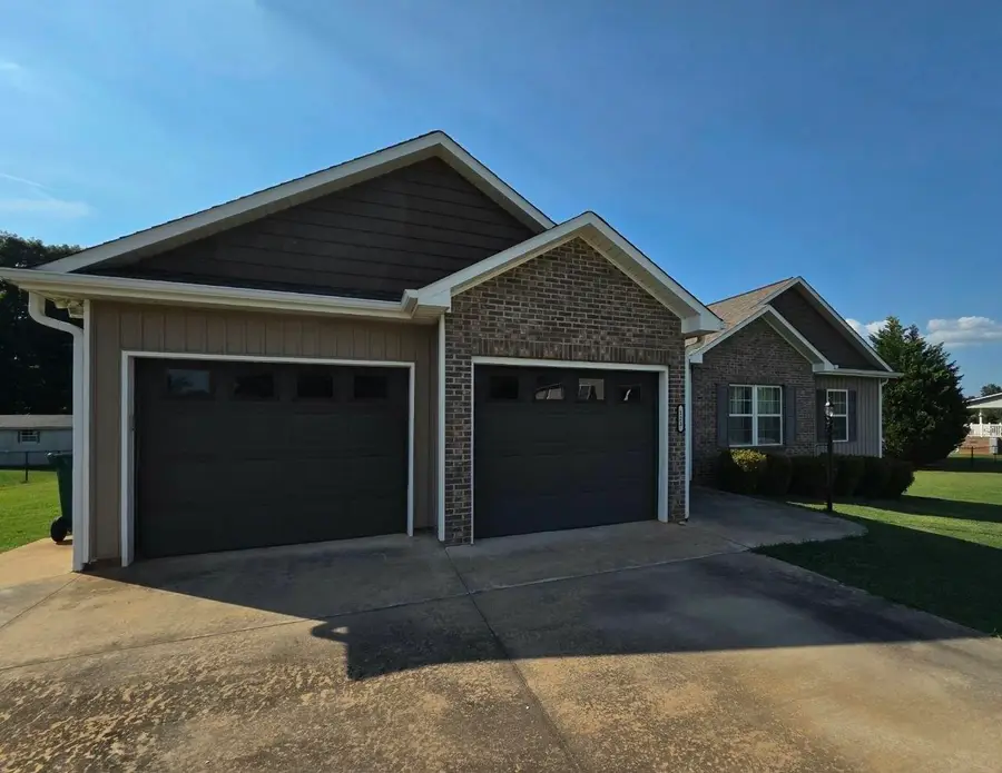 123 Claire Manning Ln, Gaffney, SC 29341 - #2