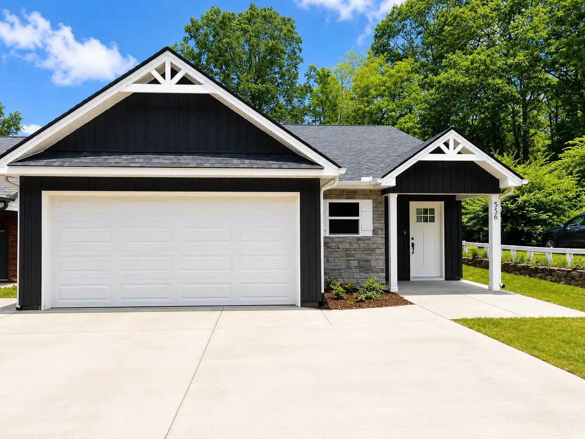 556 S Main Street, Woodruff, SC 29388 - #1