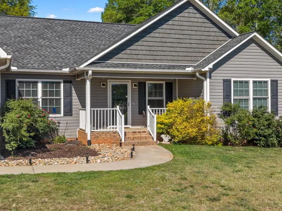 108 Butternut Road, Spartanburg, SC 29306 - #2