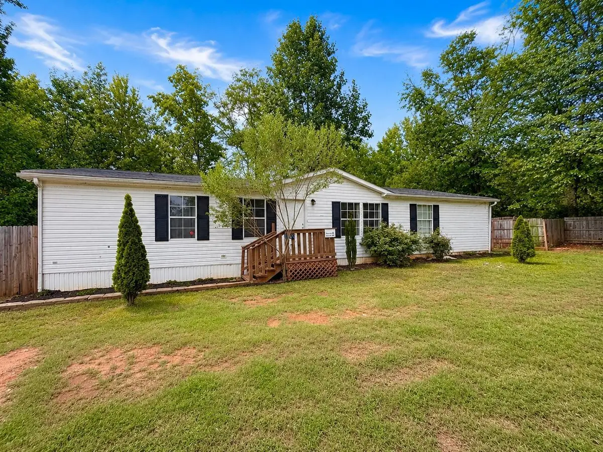 118 Lockman Street, Inman, SC 29349 - #1