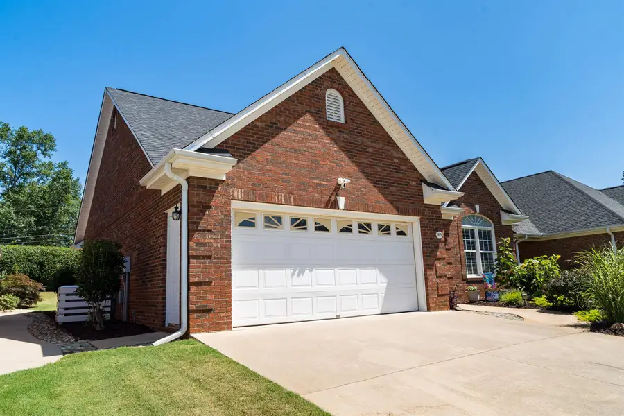 815 White Magnolia Drive, Inman, SC 29349 - #2