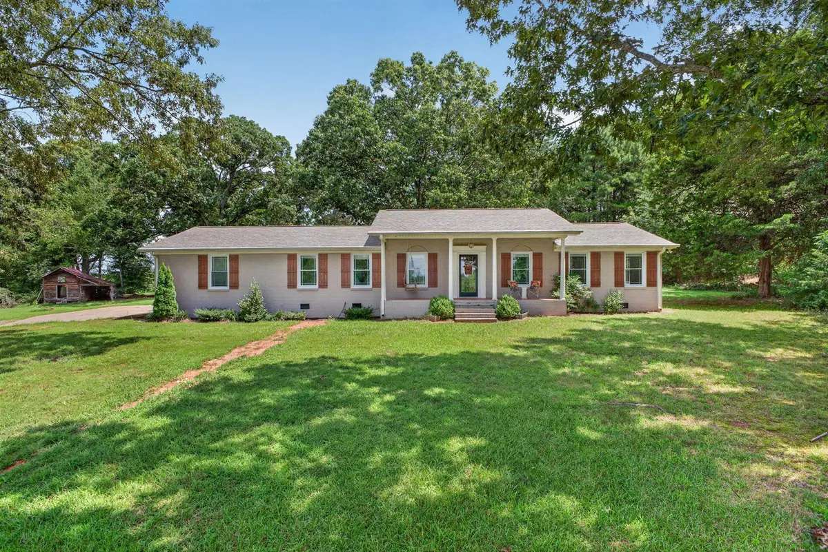 2018 Knighton Chapel Road, Fountain Inn, SC 29644 - #1