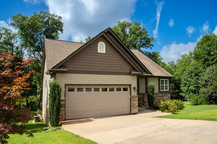 121 Albus Dr., Wellford, SC 29385 - #3