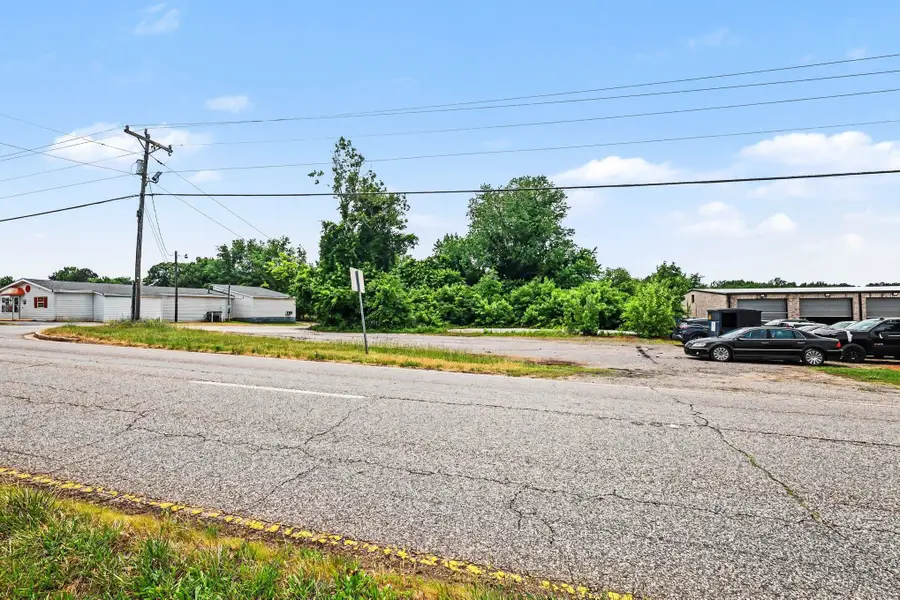 8275 Asheville Hwy, Boiling Springs, SC 29316 - #2