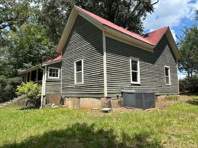213 N Howard Avenue, Landrum, SC 29356 - #3