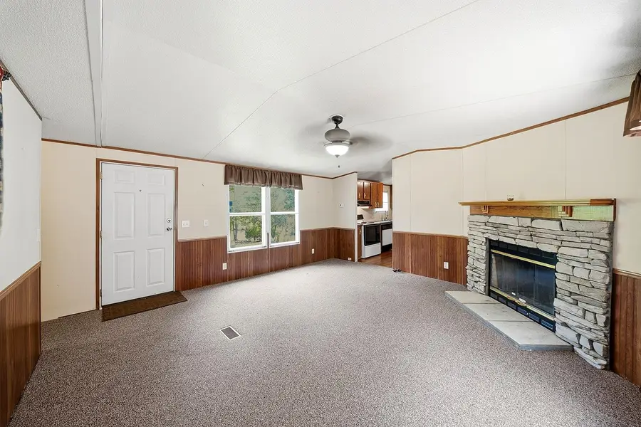 586 Kimbark Lane, Fountain Inn, SC 29644 - #3