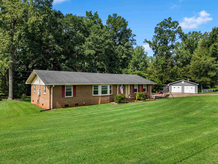 321 Belair, Wellford, SC 29385 - #3