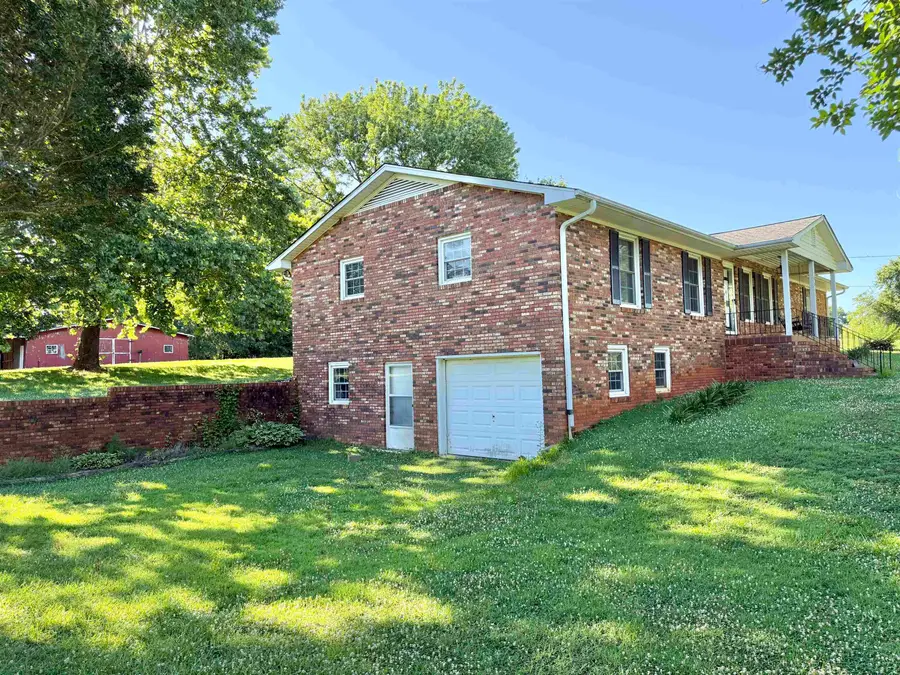 631 Riveroak Circle, Inman, SC 29349 - #2