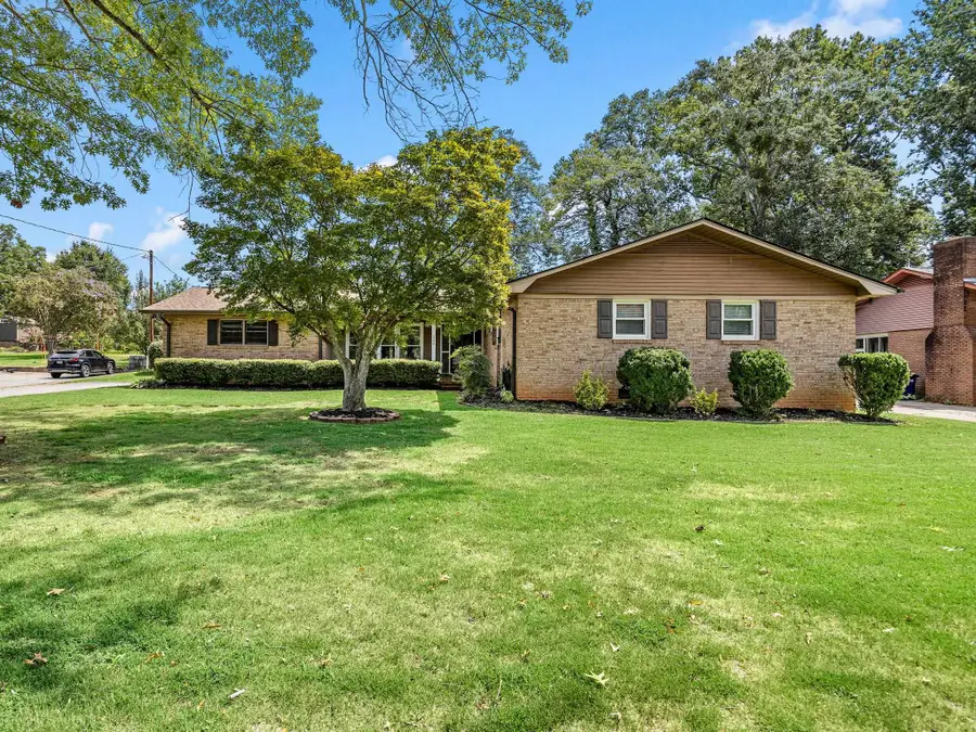 209 Navaho Drive, Spartanburg, SC 29301 - #2