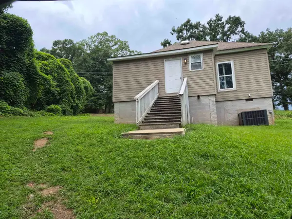 4 Arkmain St Street, Spartanburg, SC 29306