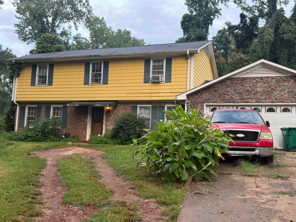 140 Chestnut Lake Drive, Inman, SC 29349 - #1