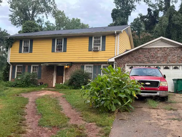 140 Chestnut Lake Drive, Inman, SC 29349