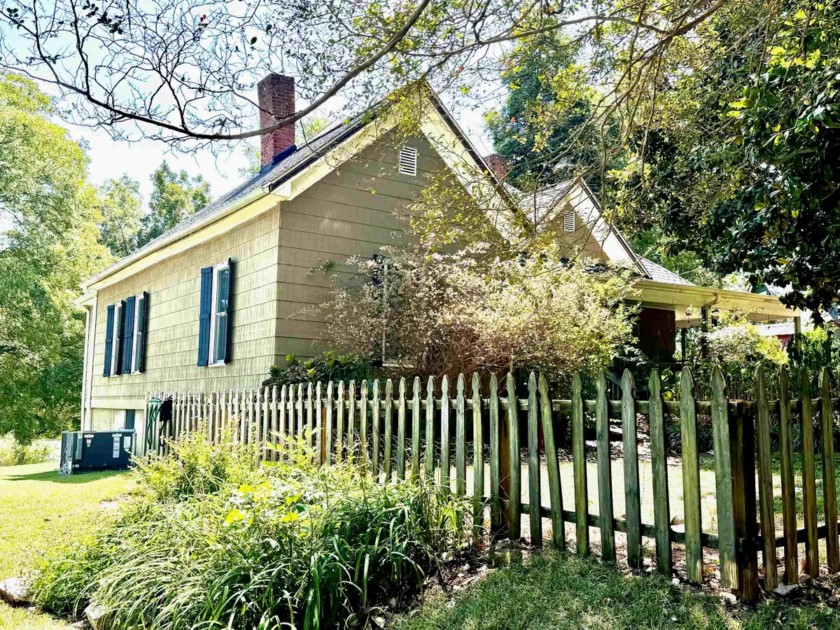 206 E Greenwood Street, Landrum, SC 29356 - #1
