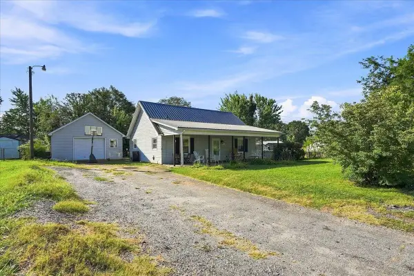 1051 Ezell Road, Chesnee, SC 29323
