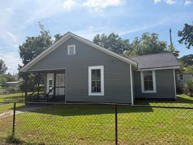 32 Peachtree Street, Clinton, SC 29325 - #2