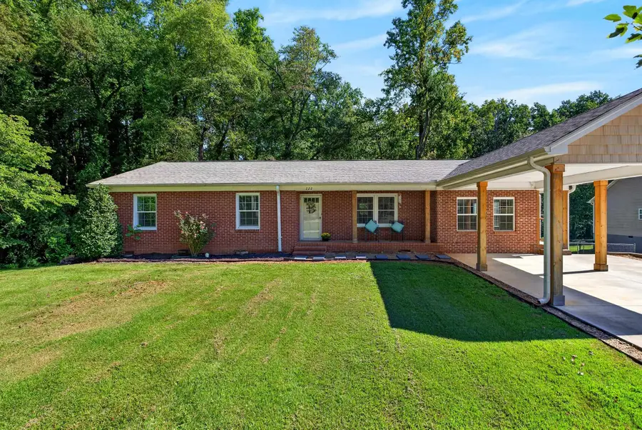 222 Woodland Avenue, Inman, SC 29349 - #2