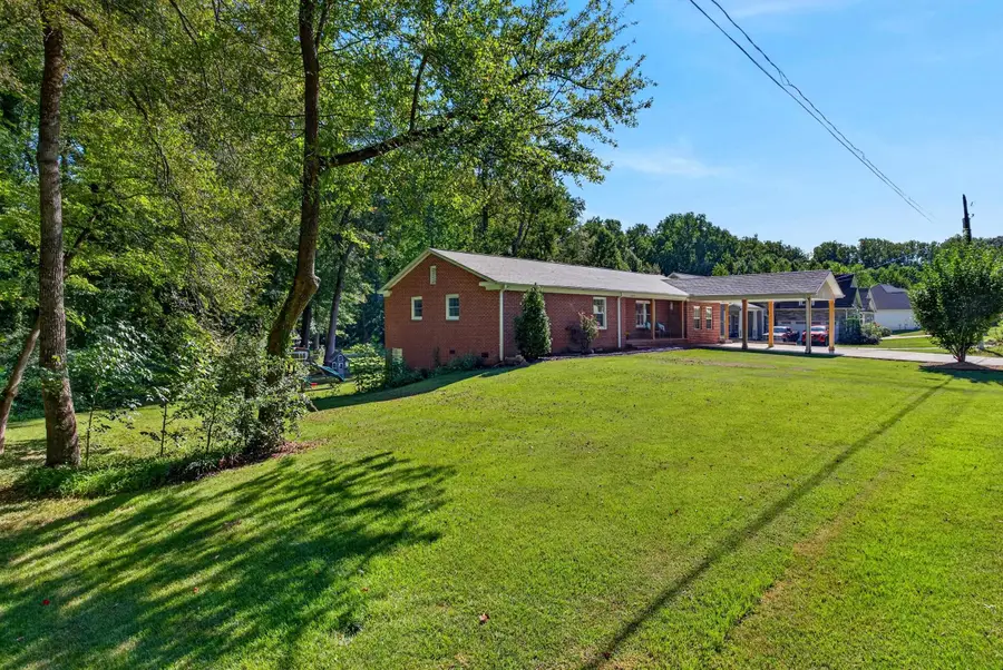 222 Woodland Avenue, Inman, SC 29349 - #3