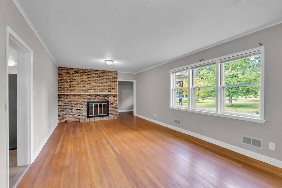 126 Holly Drive, Spartanburg, SC 29301 - #2