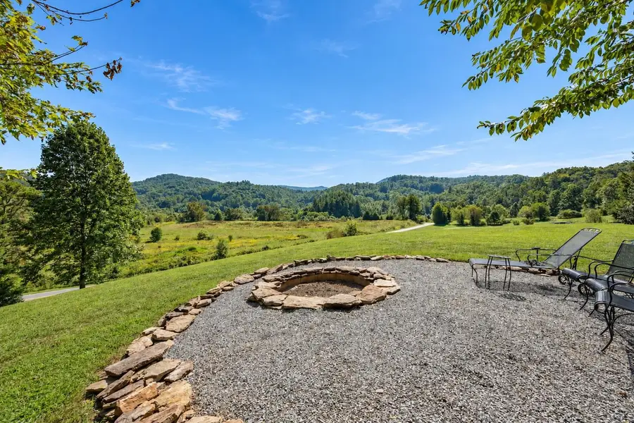 658 Pleasant Grove Church Road, Hendersonville, NC 28739 - #2