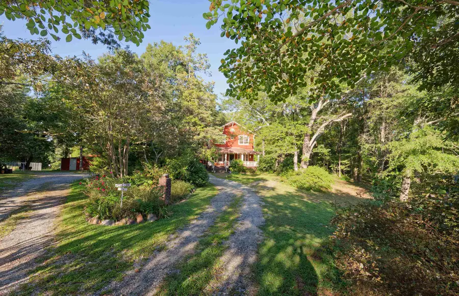700 N Trade (b) Avenue, Landrum, SC 29356 - #3