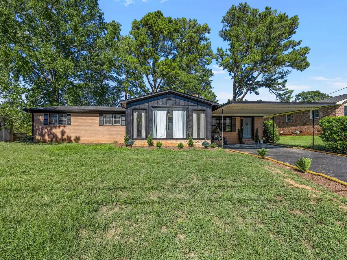 829 Duncan Bypass, Union, SC 29379-0000 - #1