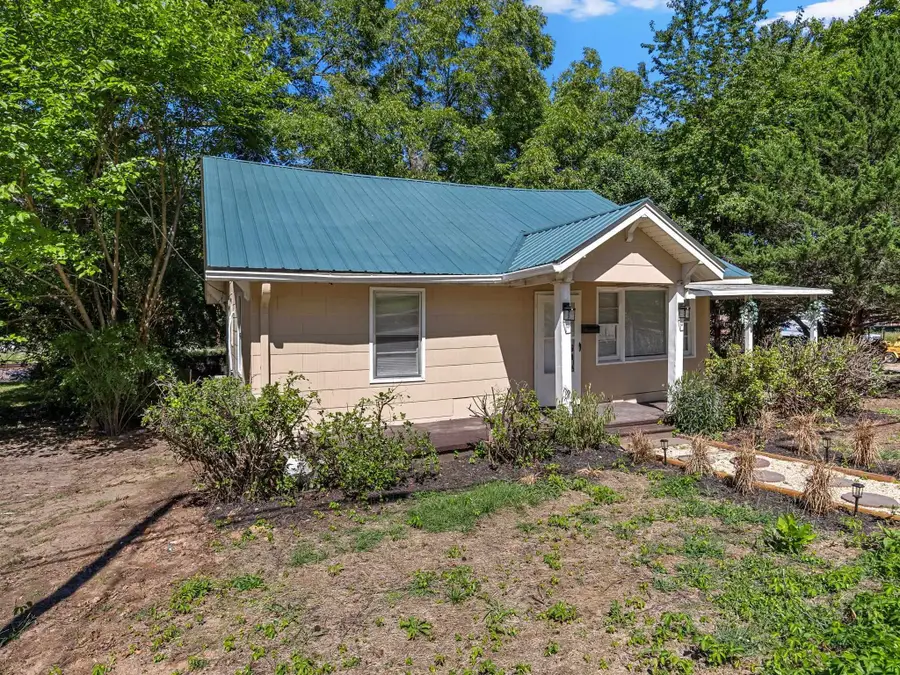 709 Perrin Ave, Union, SC 29379-0000 - #2