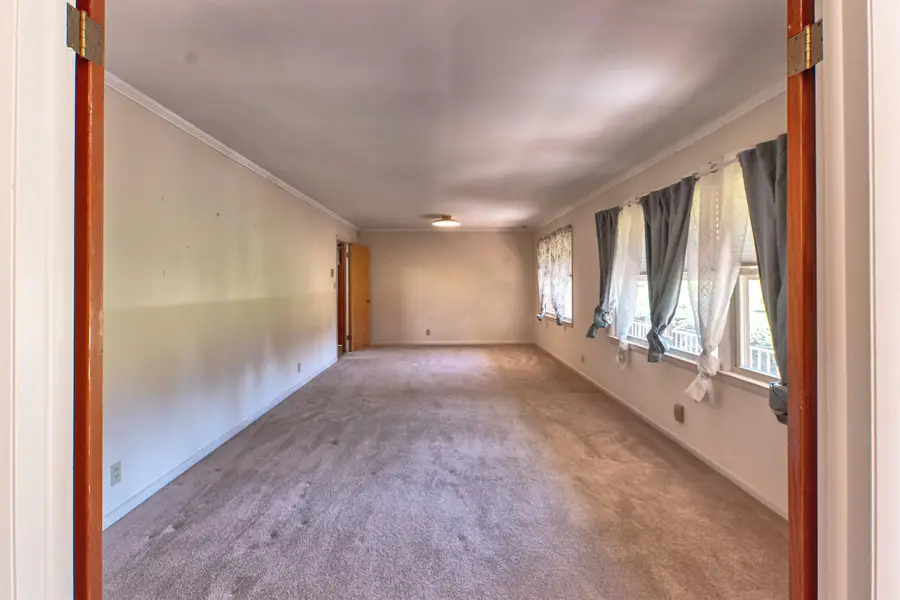 110 Crestview Dr, Gaffney, SC 29340 - #3