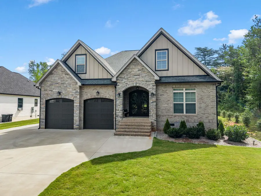 1687 Dickson Rd, Inman, SC 29349 - #2