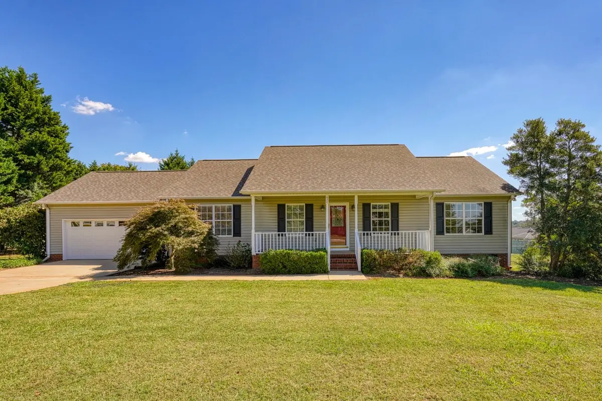 424 Bollweevil Way, Wellford, SC 29385 - #1