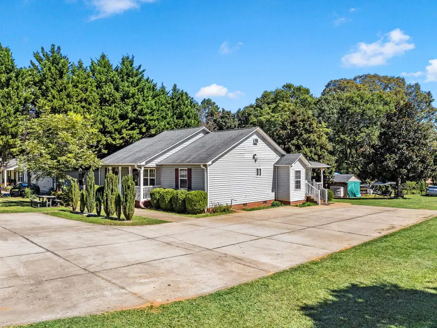 8378 Valley Falls Road, Boiling Springs, SC 29316 - #2