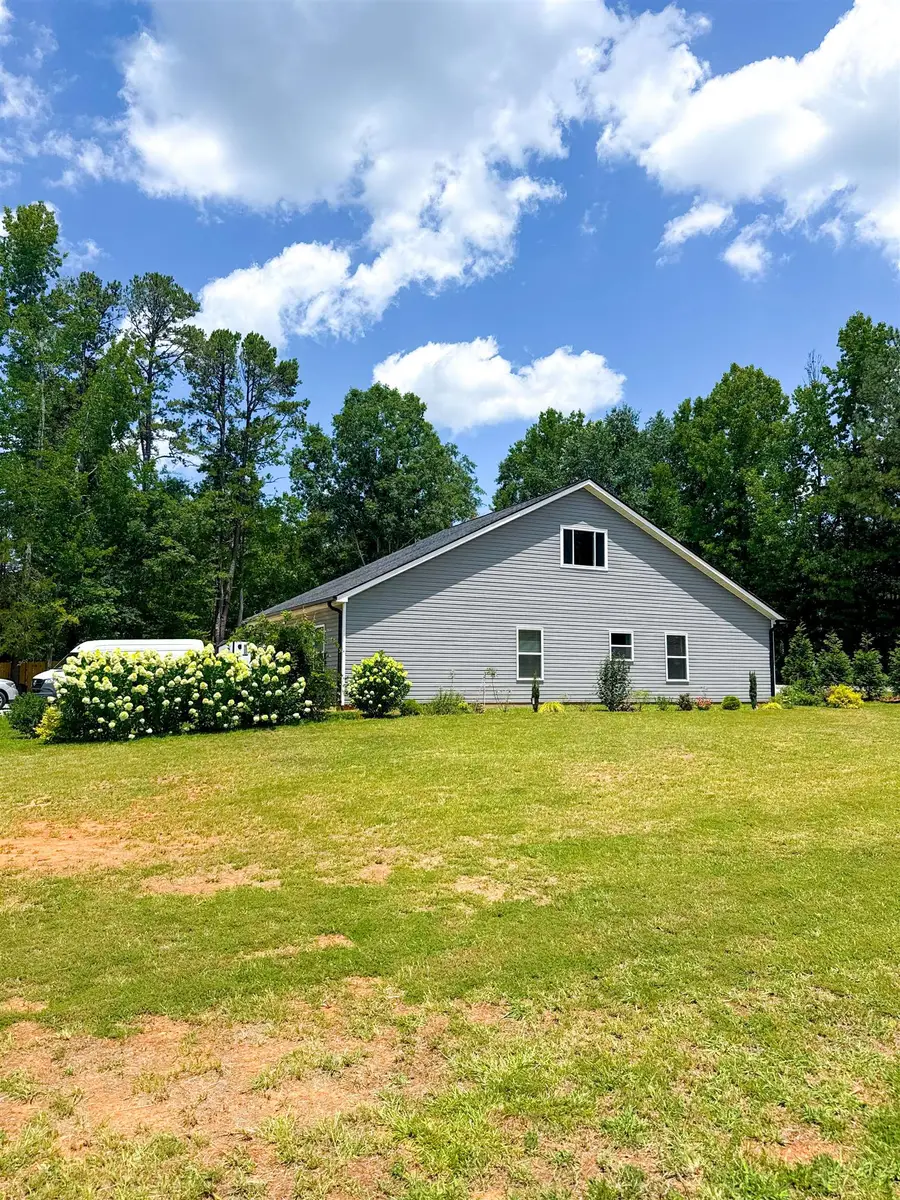 309 Henderson Rd, Chesnee, SC 29323 - #3
