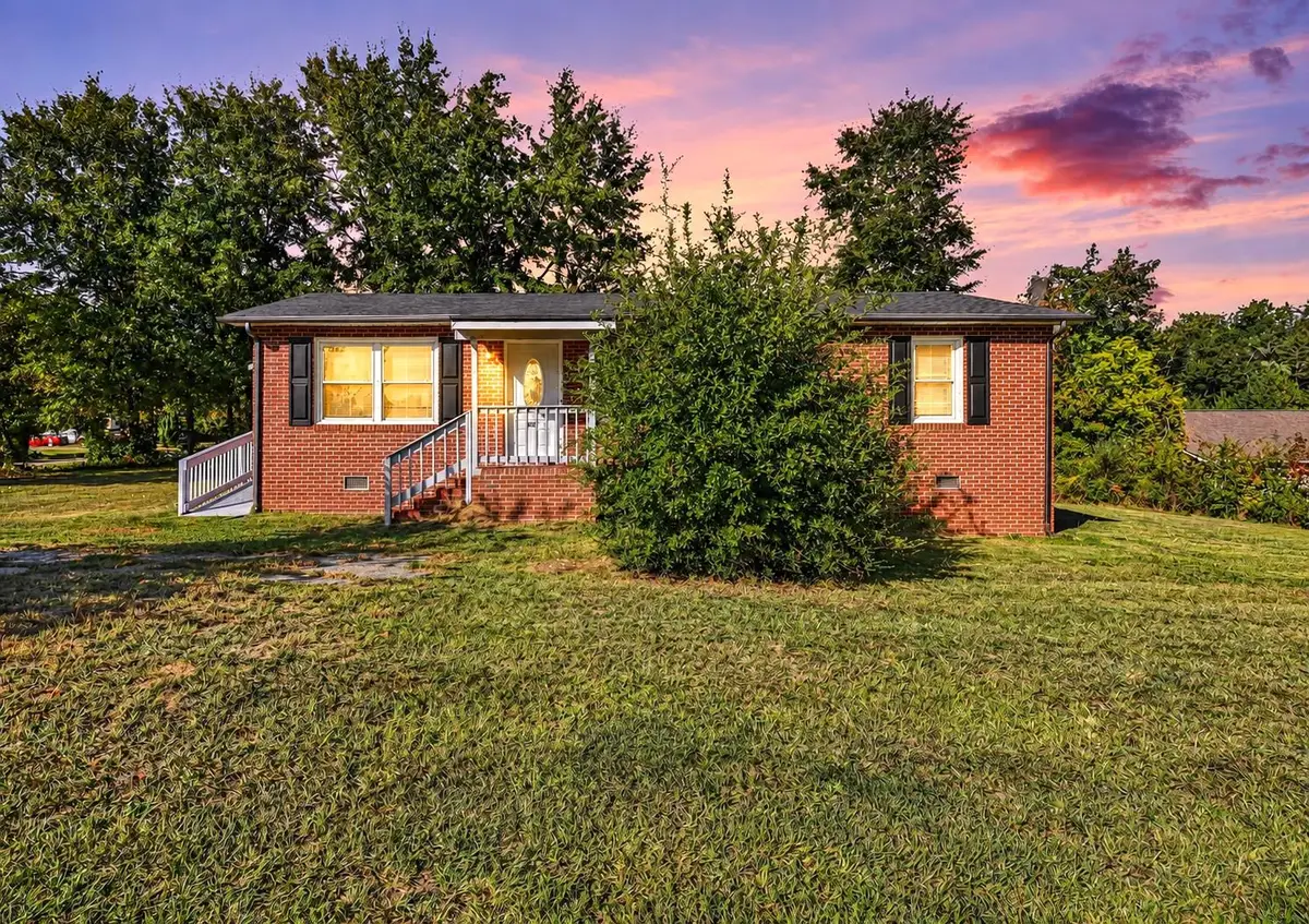 421 Sharpe Street, Woodruff, SC 29388 - #1