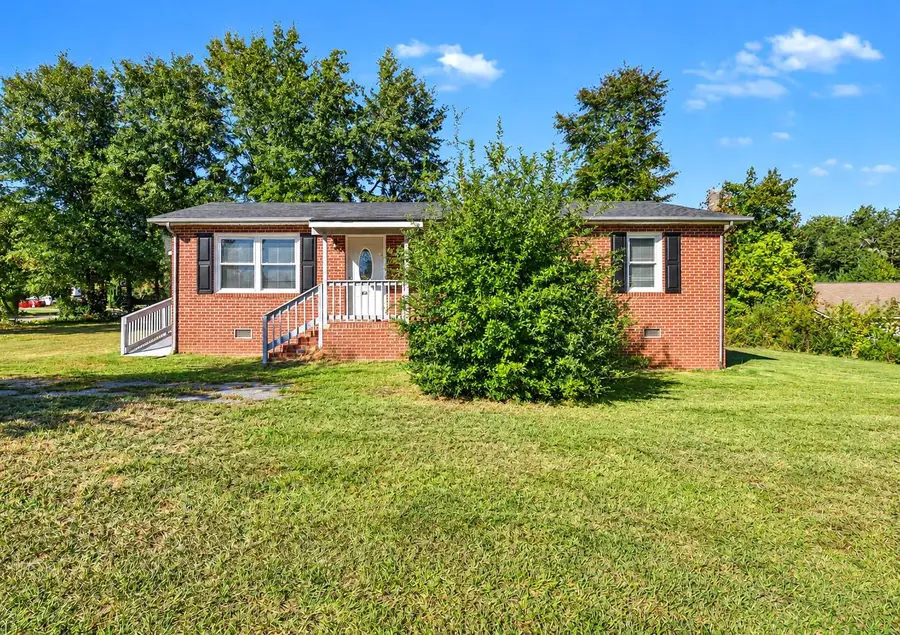 421 Sharpe Street, Woodruff, SC 29388 - #2