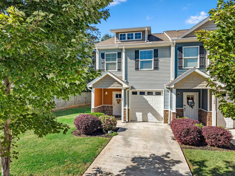 105 Valley Creek Dr, Boiling Springs, SC 29316 - #2