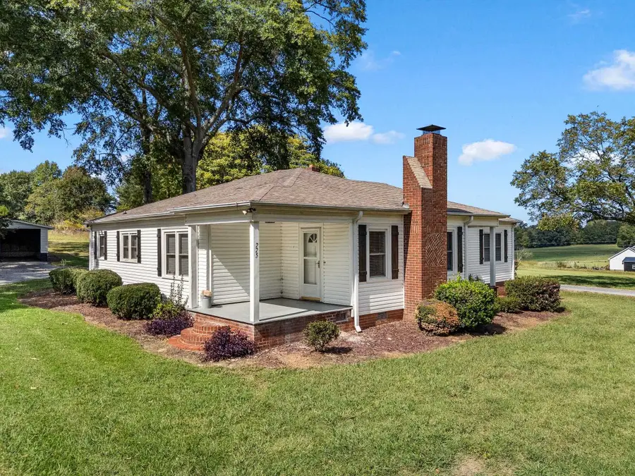 775 Dickson Road, Campobello, SC 29322 - #2