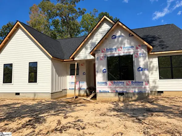 1048 Goodjoin Road Road, Campobello, SC 29332