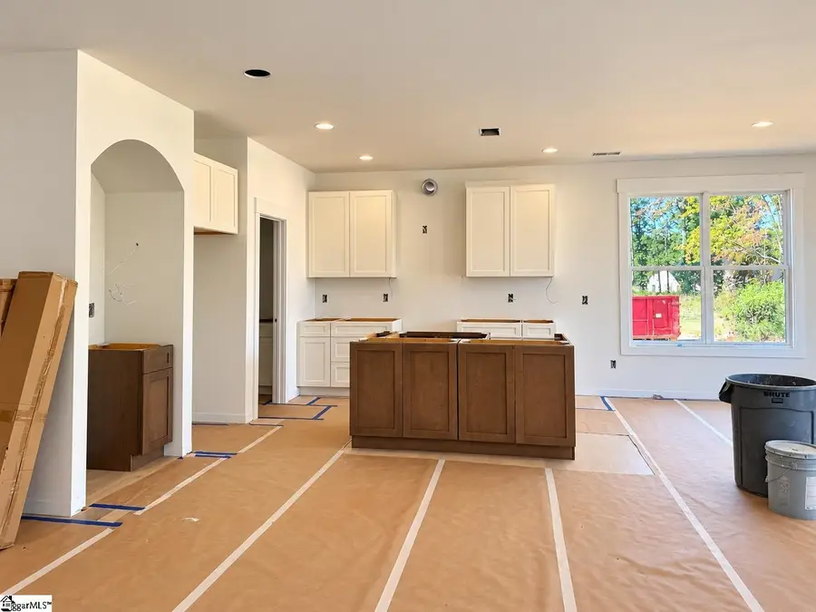 1048 Goodjoin Road Road, Campobello, SC 29332 - #2