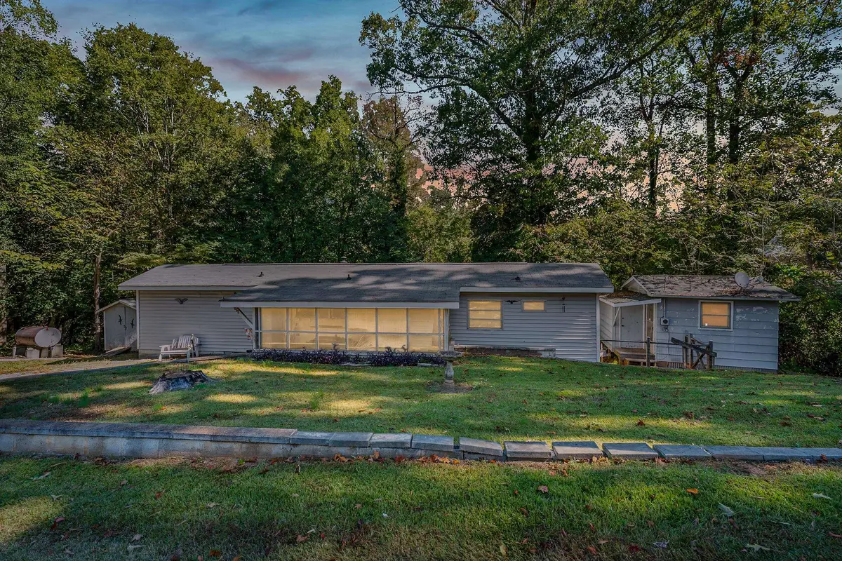 306 S Lakeview Drive, Duncan, SC 29334 - #1